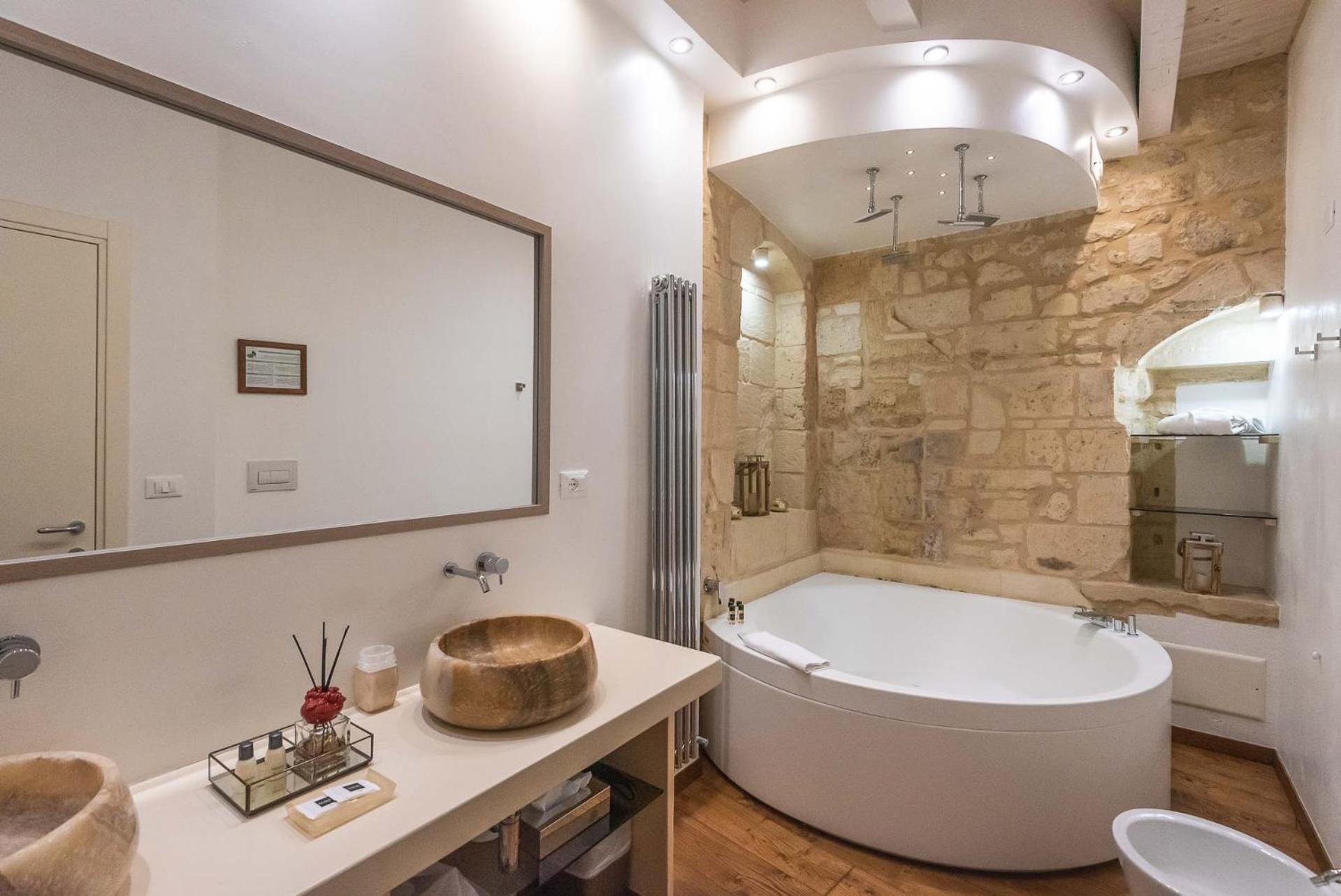 Le Nicchie Luxury Rooms 莱切 外观 照片